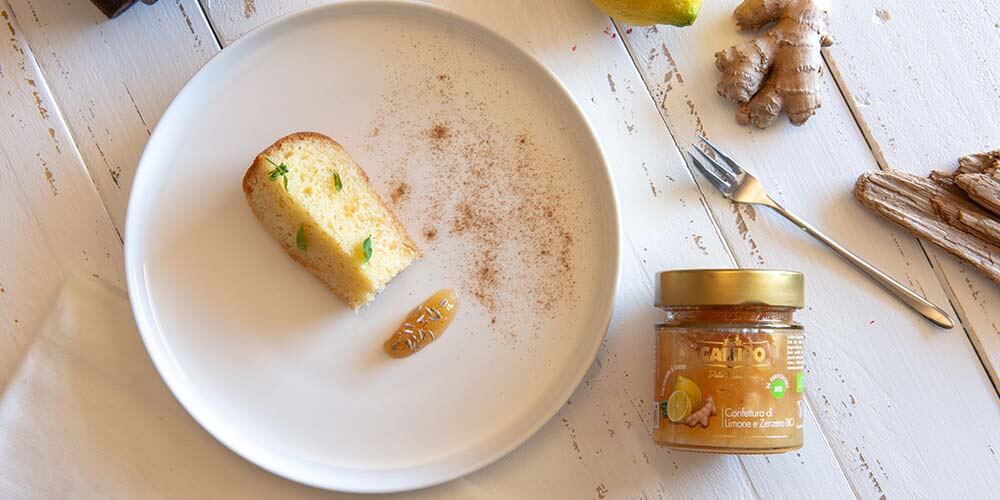 Babà con Composta di Limone e Zenzero BIO Callipo, semi di lavanda e cannella